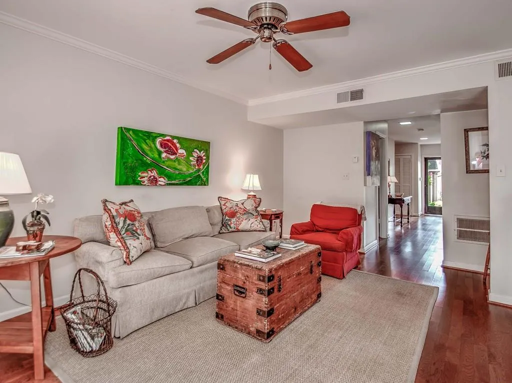 31 Ivy Gates Ne Unit 31, Atlanta, Georgia 30342, 2 Bedrooms Bedrooms, ,2 BathroomsBathrooms,Residential,Sold,31 Ivy Gates Ne Unit 31,5711628