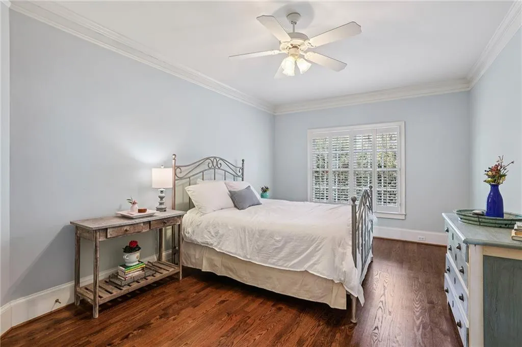 654 Windsor Parkway, Sandy Springs, Georgia 30342, 6 Bedrooms Bedrooms, ,5 BathroomsBathrooms,Residential,For Sale,654 Windsor Parkway,7707547