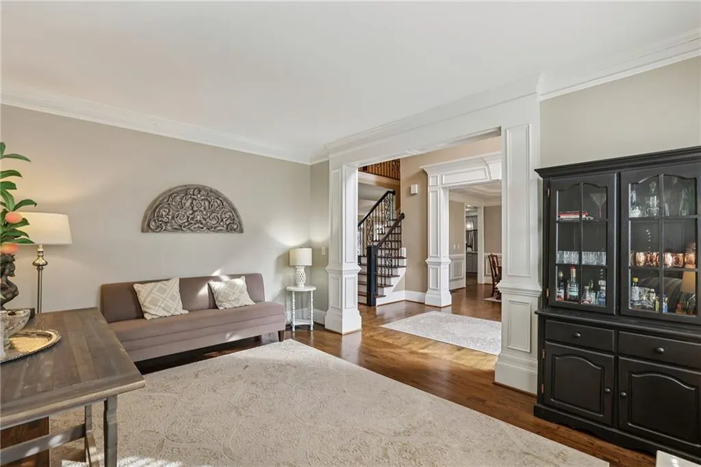 654 Windsor Parkway, Sandy Springs, Georgia 30342, 6 Bedrooms Bedrooms, ,5 BathroomsBathrooms,Residential,For Sale,654 Windsor Parkway,7707547