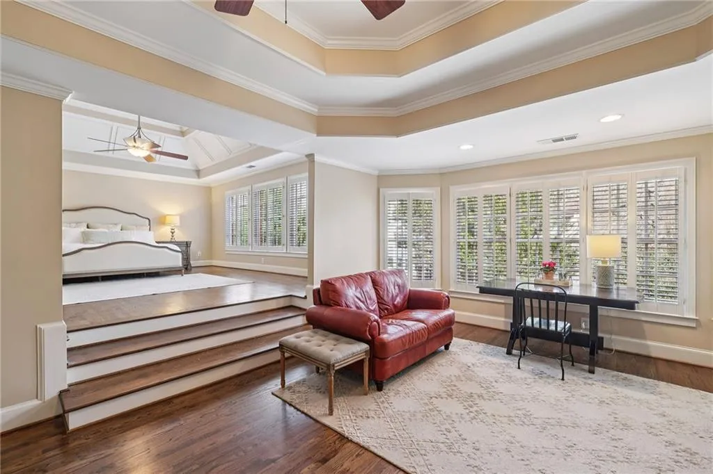 654 Windsor Parkway, Sandy Springs, Georgia 30342, 6 Bedrooms Bedrooms, ,5 BathroomsBathrooms,Residential,For Sale,654 Windsor Parkway,7707547