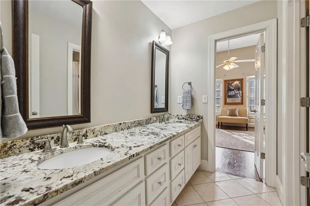654 Windsor Parkway, Sandy Springs, Georgia 30342, 6 Bedrooms Bedrooms, ,5 BathroomsBathrooms,Residential,For Sale,654 Windsor Parkway,7707547