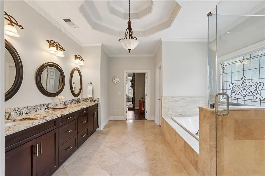 654 Windsor Parkway, Sandy Springs, Georgia 30342, 6 Bedrooms Bedrooms, ,5 BathroomsBathrooms,Residential,For Sale,654 Windsor Parkway,7707547