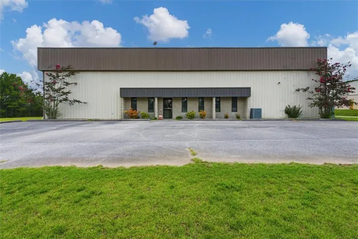 524 Golf Course Road, Tallapoosa, Georgia 30176