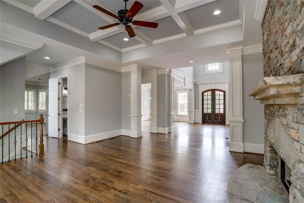 105 Glengate Avenue, Atlanta, Georgia 30328, 4 Bedrooms Bedrooms, ,3 BathroomsBathrooms,Residential,Sold,105 Glengate Avenue,6598057