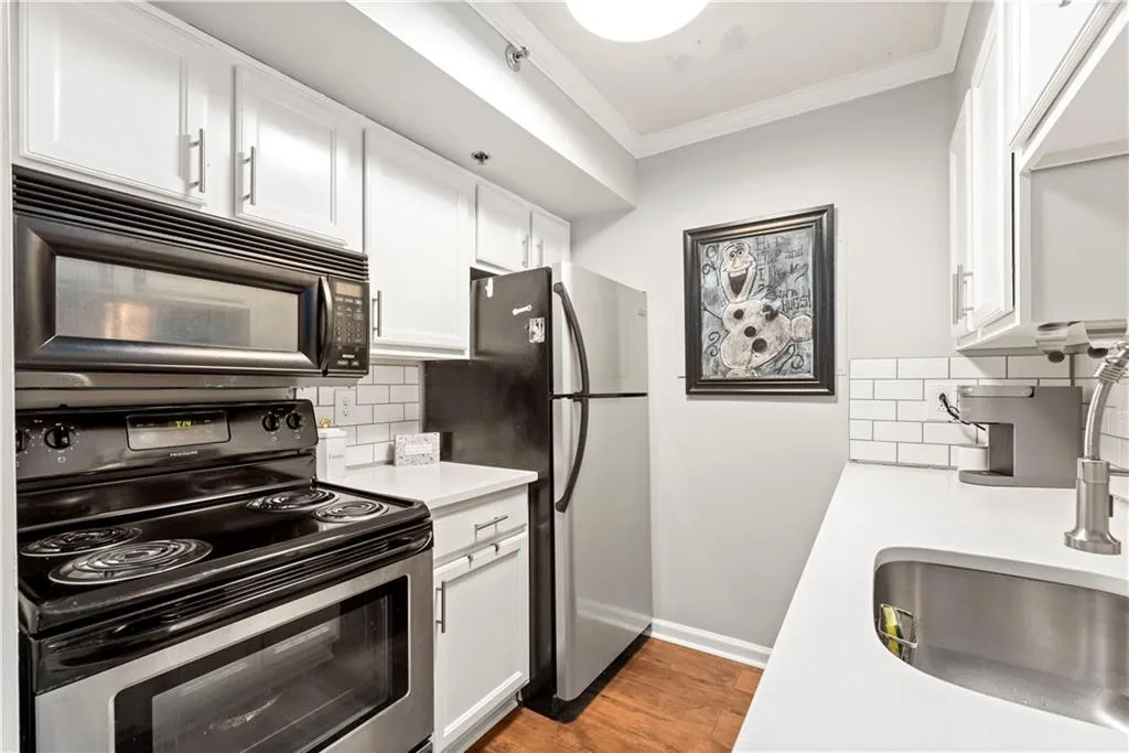 795 Hammond Drive Unit 511, Atlanta, Georgia 30328, 1 Bedroom Bedrooms, ,1 BathroomBathrooms,Residential,Sold,795 Hammond Drive Unit 511,6953169