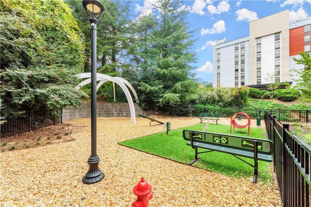 795 Hammond Drive Unit 511, Atlanta, Georgia 30328, 1 Bedroom Bedrooms, ,1 BathroomBathrooms,Residential,Sold,795 Hammond Drive Unit 511,6953169