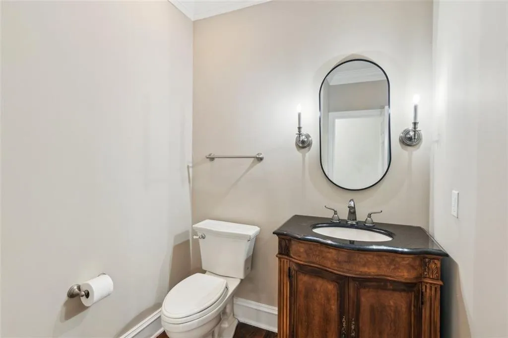 4217 Wieuca Overlook Ne, Atlanta, Georgia 30342, 5 Bedrooms Bedrooms, ,5 BathroomsBathrooms,Residential,For Sale,4217 Wieuca Overlook Ne,7580152