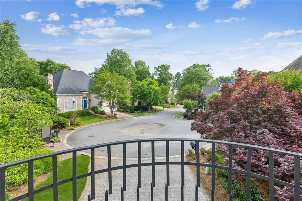 4217 Wieuca Overlook Ne, Atlanta, Georgia 30342, 5 Bedrooms Bedrooms, ,5 BathroomsBathrooms,Residential,For Sale,4217 Wieuca Overlook Ne,7580152