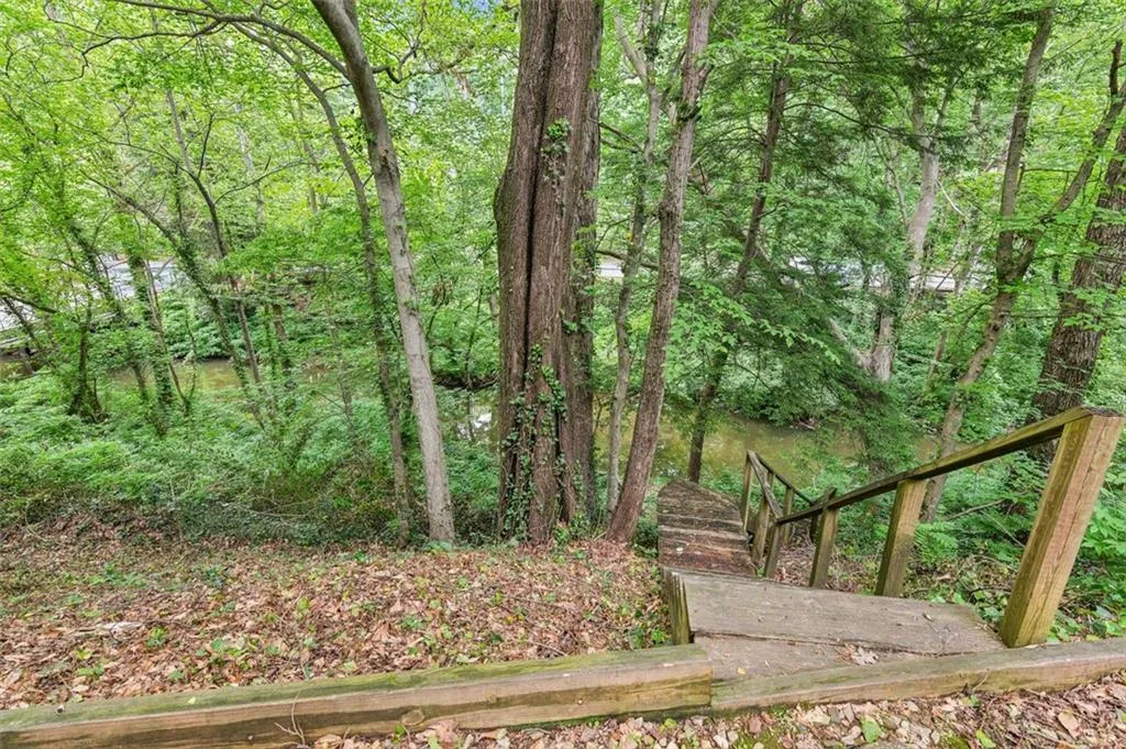 4217 Wieuca Overlook Ne, Atlanta, Georgia 30342, 5 Bedrooms Bedrooms, ,5 BathroomsBathrooms,Residential,For Sale,4217 Wieuca Overlook Ne,7580152