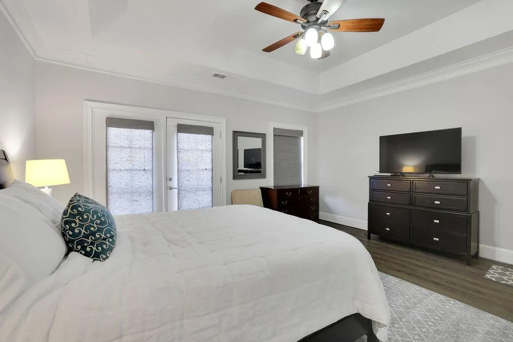 1104 Glenridge Place, Atlanta, Georgia 30342, 2 Bedrooms Bedrooms, ,2 BathroomsBathrooms,Residential,Sold,1104 Glenridge Place,7160668