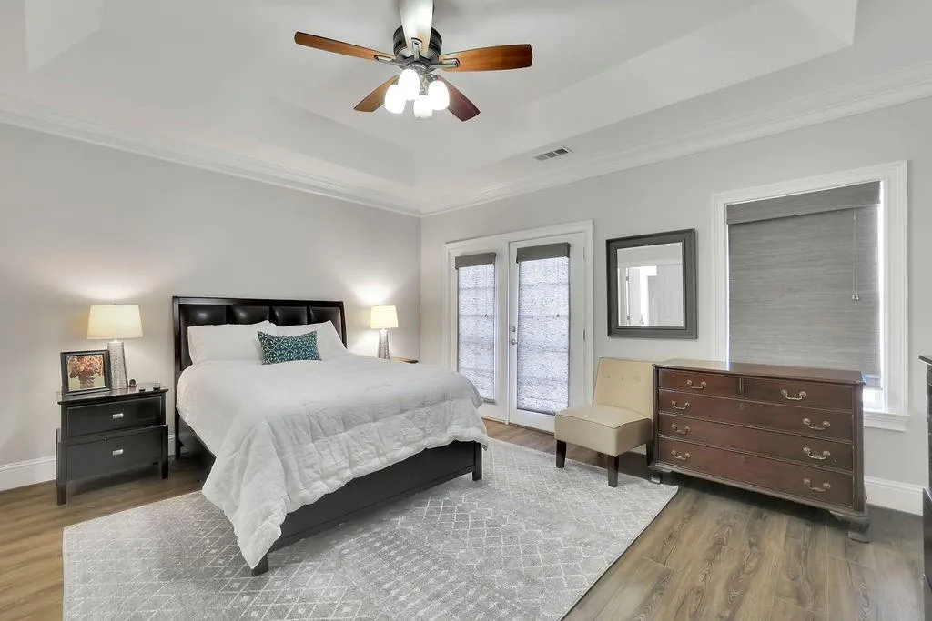 1104 Glenridge Place, Atlanta, Georgia 30342, 2 Bedrooms Bedrooms, ,2 BathroomsBathrooms,Residential,Sold,1104 Glenridge Place,7160668