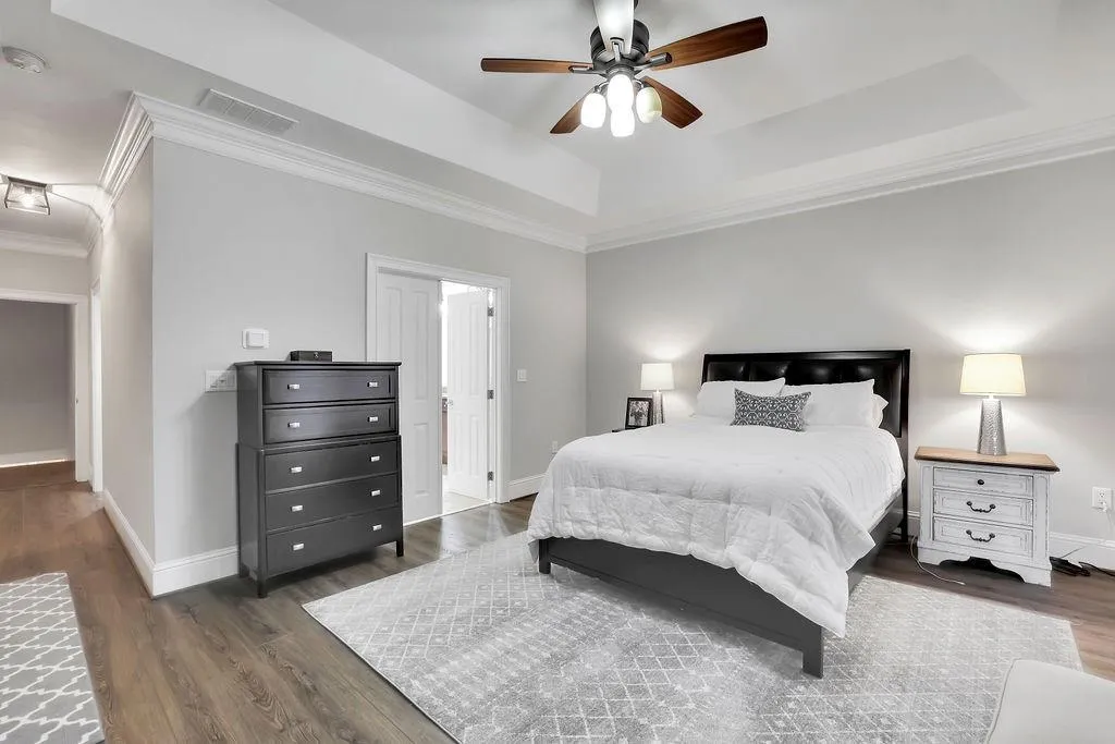 1104 Glenridge Place, Atlanta, Georgia 30342, 2 Bedrooms Bedrooms, ,2 BathroomsBathrooms,Residential,Sold,1104 Glenridge Place,7160668