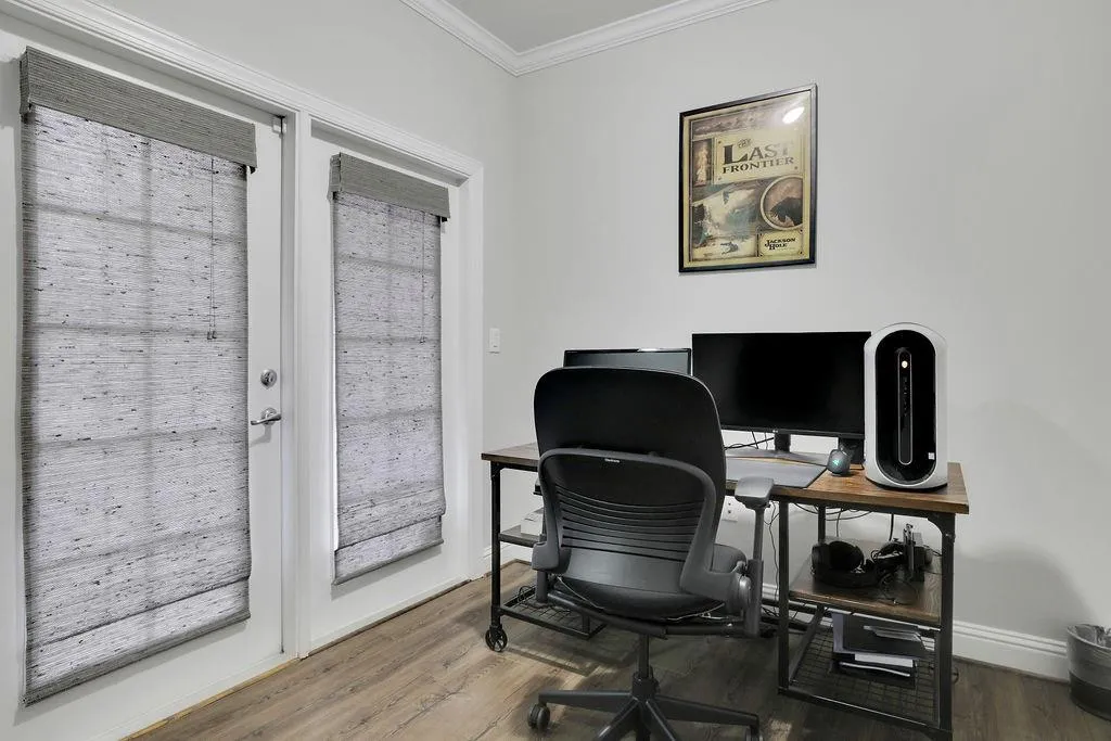 1104 Glenridge Place, Atlanta, Georgia 30342, 2 Bedrooms Bedrooms, ,2 BathroomsBathrooms,Residential,Sold,1104 Glenridge Place,7160668