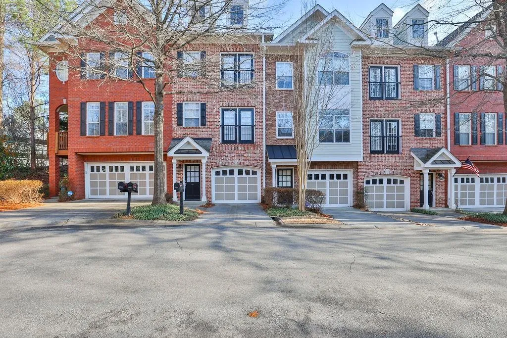 1104 Glenridge Place, Atlanta, Georgia 30342, 2 Bedrooms Bedrooms, ,2 BathroomsBathrooms,Residential,Sold,1104 Glenridge Place,7160668