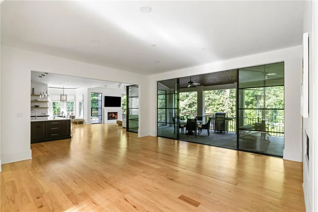 4715 Lake Forrest Drive, Atlanta, Georgia 30342, 6 Bedrooms Bedrooms, ,6 BathroomsBathrooms,Residential,For Sale,4715 Lake Forrest Drive,7639715