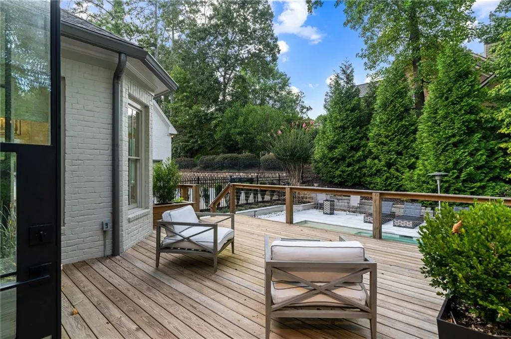 4715 Lake Forrest Drive, Atlanta, Georgia 30342, 6 Bedrooms Bedrooms, ,6 BathroomsBathrooms,Residential,For Sale,4715 Lake Forrest Drive,7639715