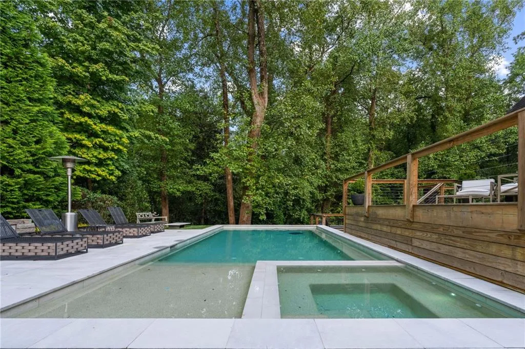 4715 Lake Forrest Drive, Atlanta, Georgia 30342, 6 Bedrooms Bedrooms, ,6 BathroomsBathrooms,Residential,For Sale,4715 Lake Forrest Drive,7639715