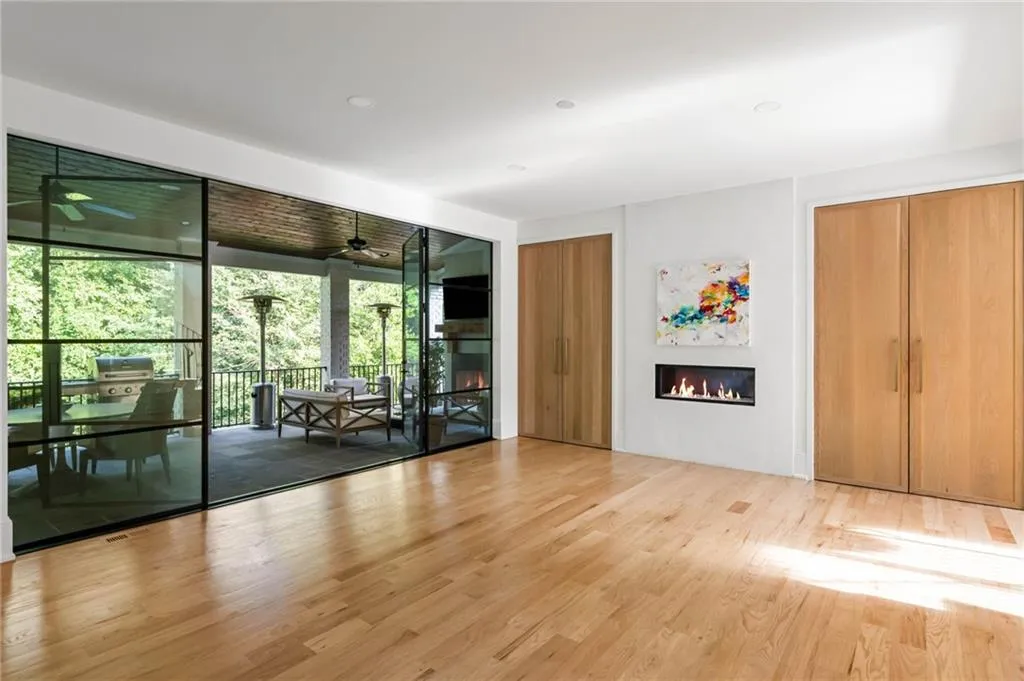 4715 Lake Forrest Drive, Atlanta, Georgia 30342, 6 Bedrooms Bedrooms, ,6 BathroomsBathrooms,Residential,For Sale,4715 Lake Forrest Drive,7639715