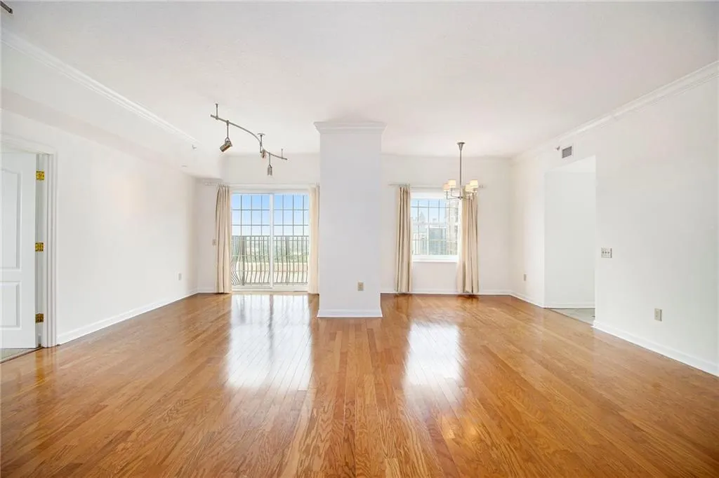 195 14th Street Ne Unit Ph 306, Atlanta, Georgia 30309, 2 Bedrooms Bedrooms, ,2 BathroomsBathrooms,Residential,Sold,195 14th Street Ne Unit Ph 306,7546275