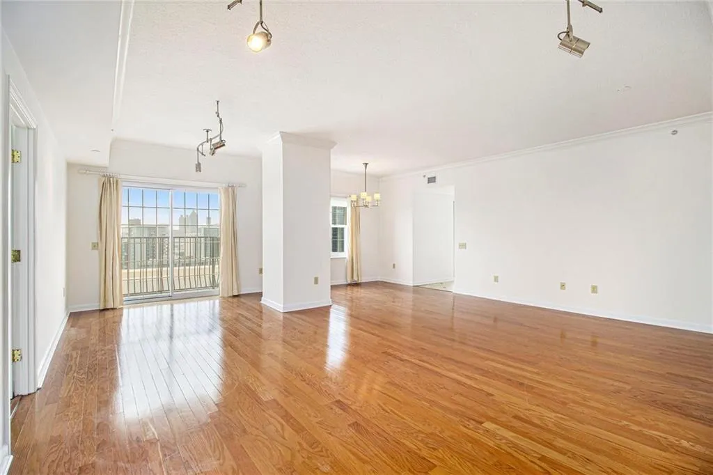 195 14th Street Ne Unit Ph 306, Atlanta, Georgia 30309, 2 Bedrooms Bedrooms, ,2 BathroomsBathrooms,Residential,Sold,195 14th Street Ne Unit Ph 306,7546275