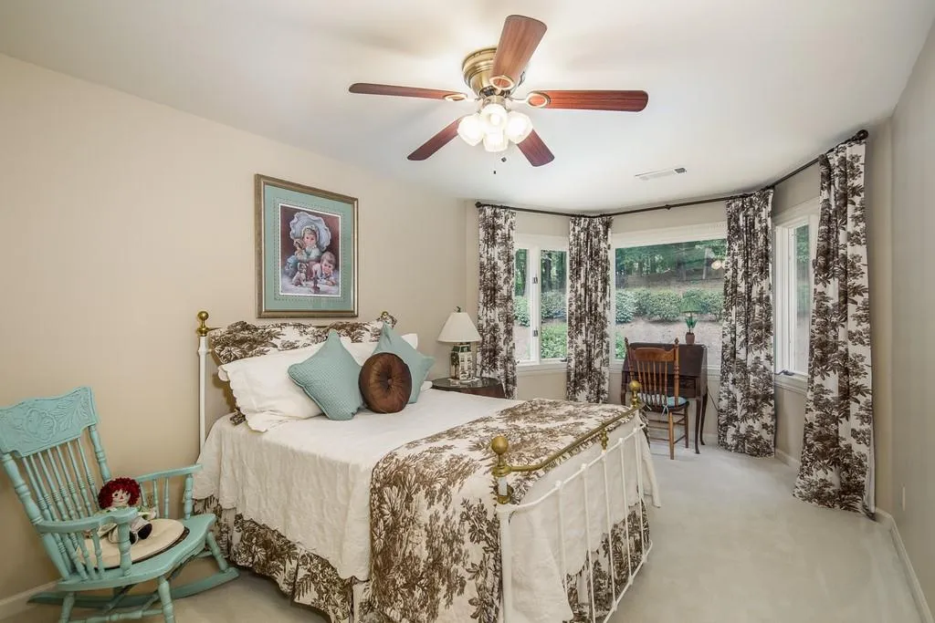 3445 Spalding Drive, Sandy Springs, Georgia 30350, 6 Bedrooms Bedrooms, ,3 BathroomsBathrooms,Residential,Sold,3445 Spalding Drive,6725369