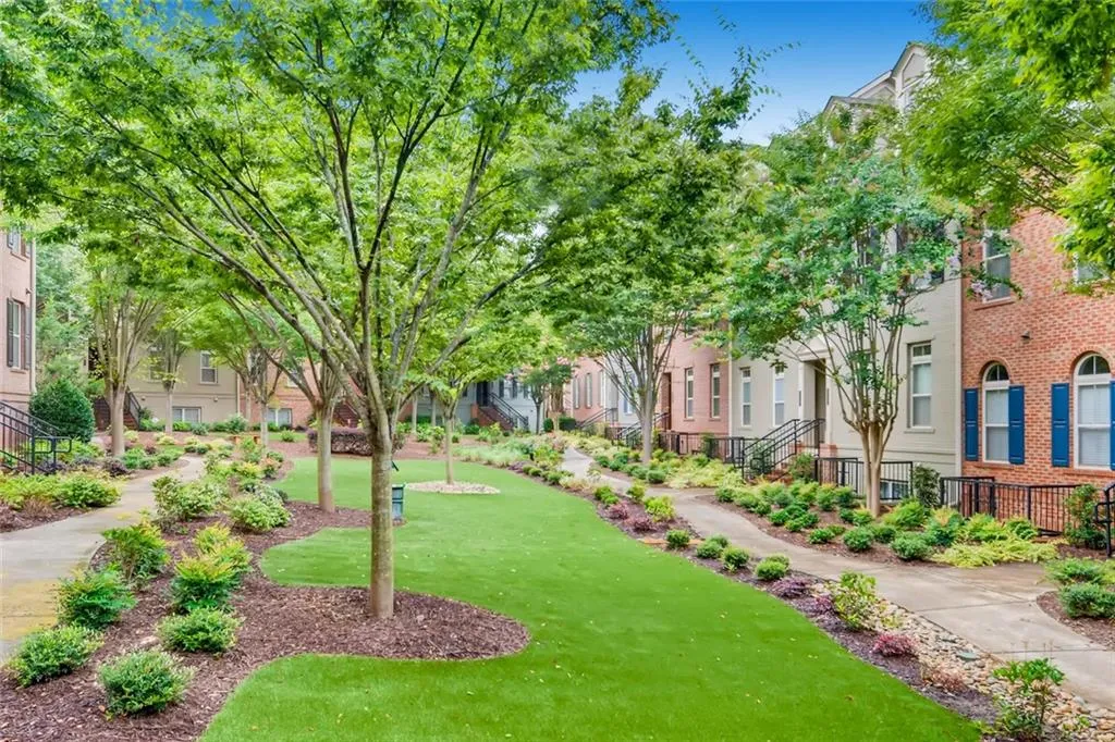 815 Perennial Drive, Sandy Springs, Georgia 30328, 3 Bedrooms Bedrooms, ,3 BathroomsBathrooms,Residential,Sold,815 Perennial Drive,6748901