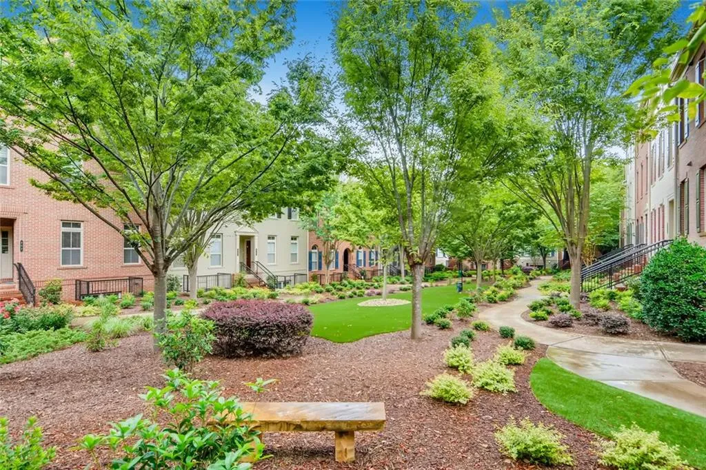815 Perennial Drive, Sandy Springs, Georgia 30328, 3 Bedrooms Bedrooms, ,3 BathroomsBathrooms,Residential,Sold,815 Perennial Drive,6748901