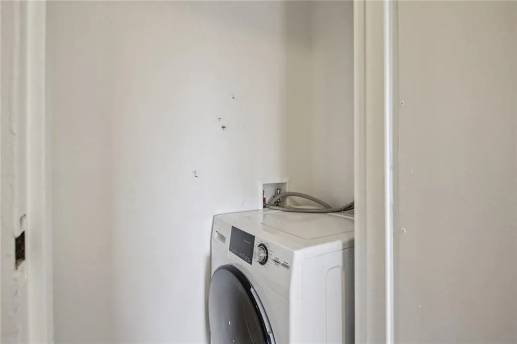 2285 Peachtree Road Ne, Atlanta, Georgia 30309, 1 Bedroom Bedrooms, ,1 BathroomBathrooms,Residential,For Sale,2285 Peachtree Road Ne,7648583