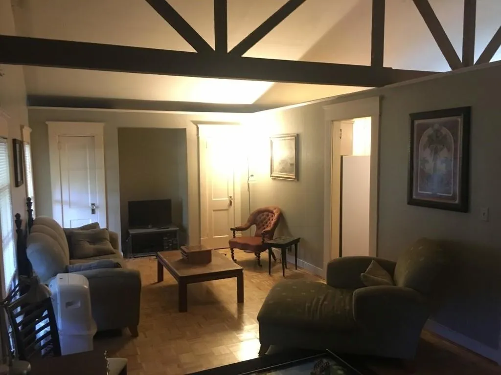 4832 Merlendale Drive, Atlanta, Georgia 30327, 5 Bedrooms Bedrooms, ,3 BathroomsBathrooms,Residential,Sold,4832 Merlendale Drive,6519929