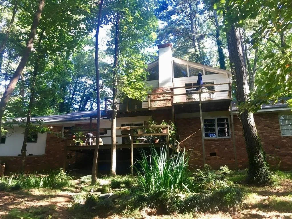 4832 Merlendale Drive, Atlanta, Georgia 30327, 5 Bedrooms Bedrooms, ,3 BathroomsBathrooms,Residential,Sold,4832 Merlendale Drive,6519929