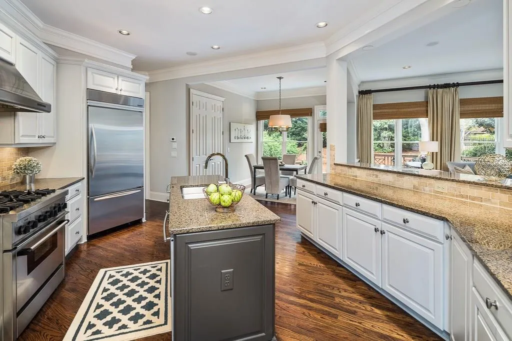 825 Glengate Place, Sandy Springs, Georgia 30328, 6 Bedrooms Bedrooms, ,5 BathroomsBathrooms,Residential,Sold,825 Glengate Place,5994068 825 Glengate Place, Sandy Springs, Georgia 30328, 6 Bedrooms Bedrooms, ,5 BathroomsBathrooms,Residential,Sold,825 Glengate Place,5994068