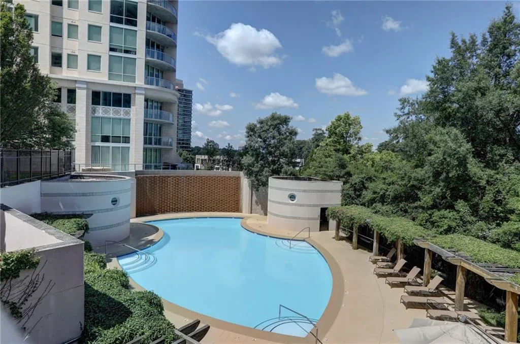 750 Park Avenue Ne Unit 6s, Atlanta, Georgia 30326, 2 Bedrooms Bedrooms, ,2 BathroomsBathrooms,Residential,For Sale,750 Park Avenue Ne Unit 6s,7373452