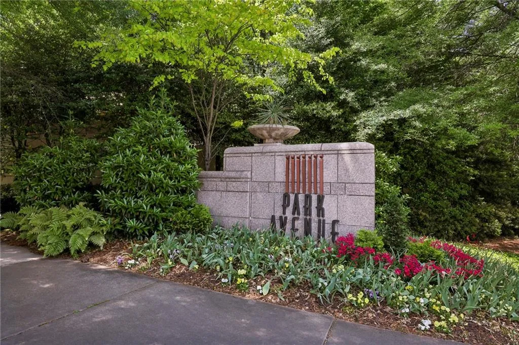 750 Park Avenue Ne Unit 6s, Atlanta, Georgia 30326, 2 Bedrooms Bedrooms, ,2 BathroomsBathrooms,Residential,For Sale,750 Park Avenue Ne Unit 6s,7373452