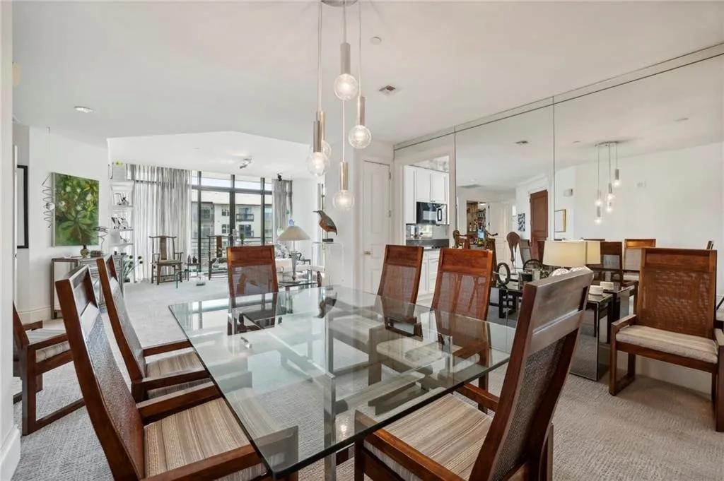 750 Park Avenue Ne Unit 6s, Atlanta, Georgia 30326, 2 Bedrooms Bedrooms, ,2 BathroomsBathrooms,Residential,For Sale,750 Park Avenue Ne Unit 6s,7373452