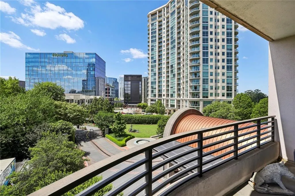 750 Park Avenue Ne Unit 6s, Atlanta, Georgia 30326, 2 Bedrooms Bedrooms, ,2 BathroomsBathrooms,Residential,For Sale,750 Park Avenue Ne Unit 6s,7373452