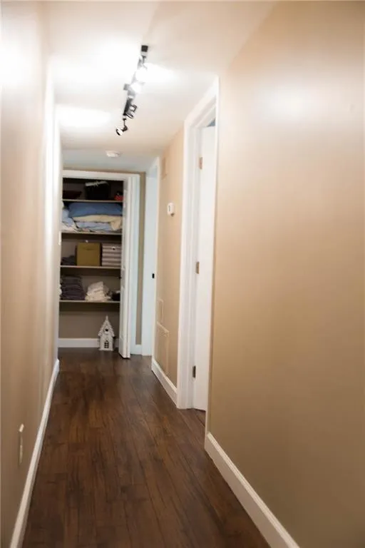 5149 Roswell Road Unit 1/49, Atlanta, Georgia 30342, 2 Bedrooms Bedrooms, ,1 BathroomBathrooms,Residential,Sold,5149 Roswell Road Unit 1/49,5830103