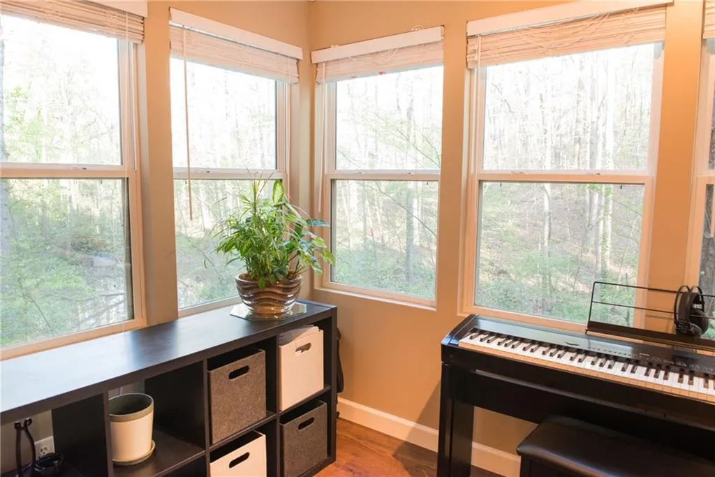5149 Roswell Road Unit 1/49, Atlanta, Georgia 30342, 2 Bedrooms Bedrooms, ,1 BathroomBathrooms,Residential,Sold,5149 Roswell Road Unit 1/49,5830103