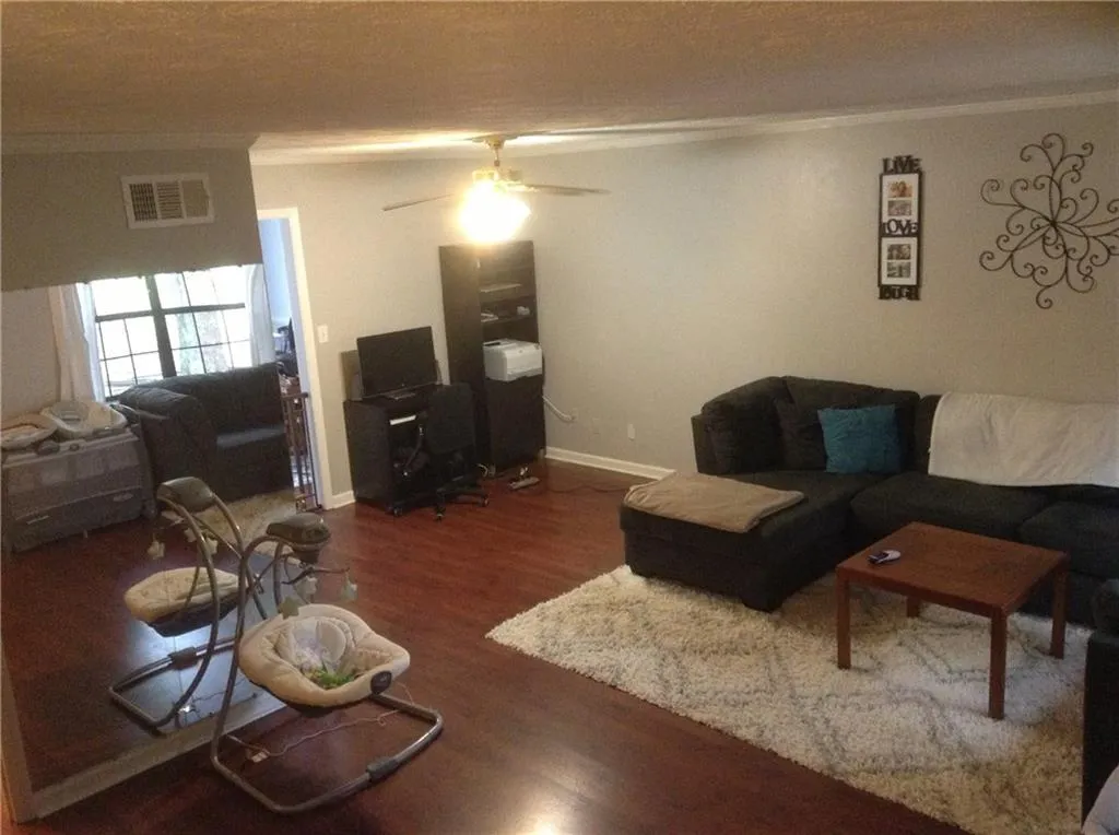 370 N River Parkway Unit F, Sandy Springs, Georgia 30350, 3 Bedrooms Bedrooms, ,2 BathroomsBathrooms,Residential,Sold,370 N River Parkway Unit F,5742349