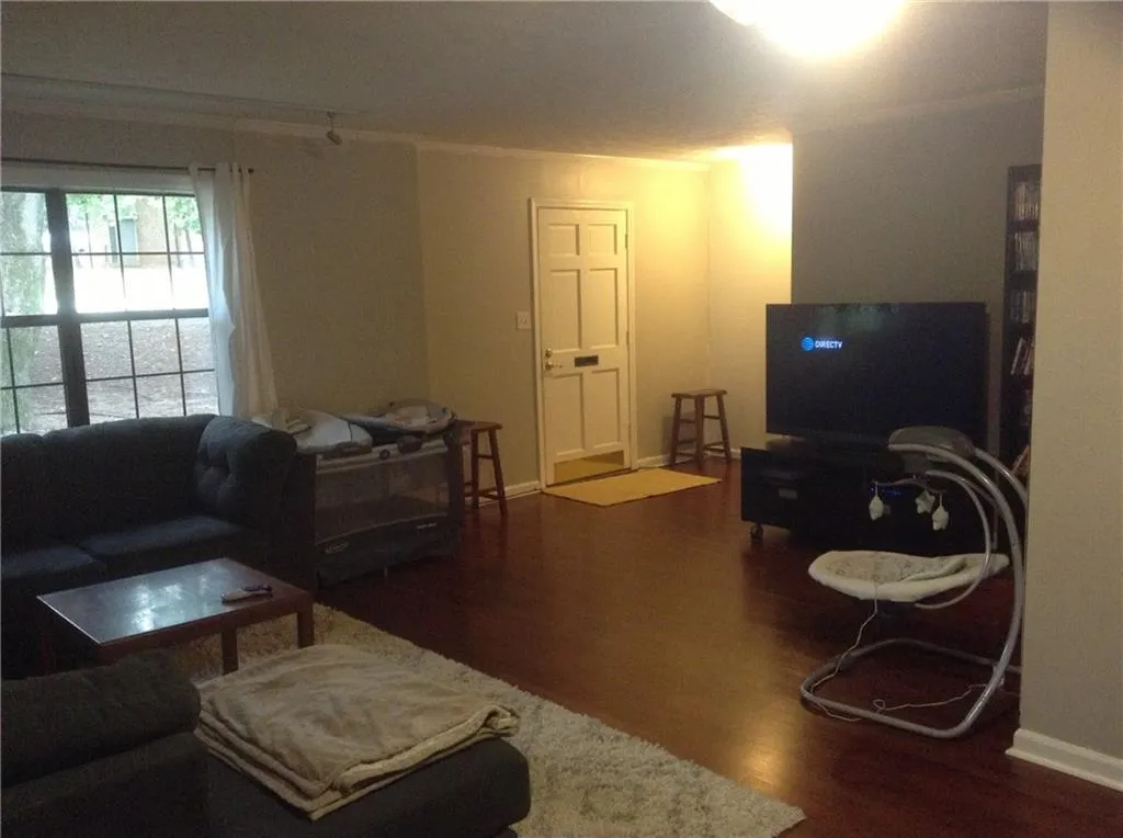 370 N River Parkway Unit F, Sandy Springs, Georgia 30350, 3 Bedrooms Bedrooms, ,2 BathroomsBathrooms,Residential,Sold,370 N River Parkway Unit F,5742349