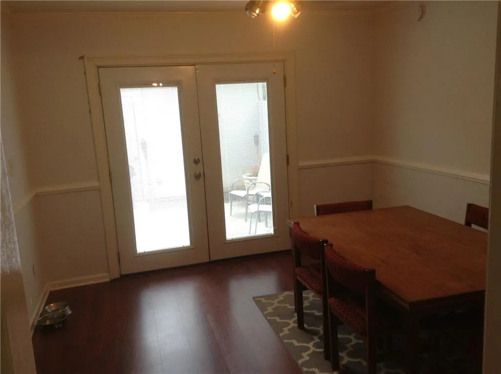 370 N River Parkway Unit F, Sandy Springs, Georgia 30350, 3 Bedrooms Bedrooms, ,2 BathroomsBathrooms,Residential,Sold,370 N River Parkway Unit F,5742349