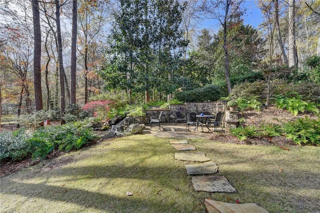 1570 Misty Oaks Drive, Sandy Springs, Georgia 30350, 5 Bedrooms Bedrooms, ,4 BathroomsBathrooms,Residential,Sold,1570 Misty Oaks Drive,6805596