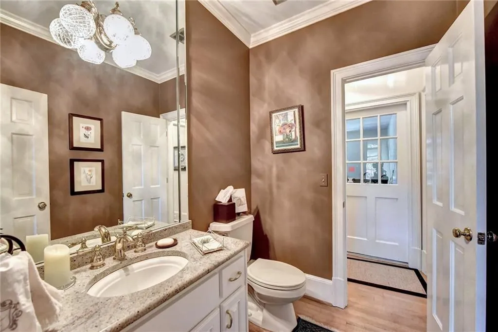 1570 Misty Oaks Drive, Sandy Springs, Georgia 30350, 5 Bedrooms Bedrooms, ,4 BathroomsBathrooms,Residential,Sold,1570 Misty Oaks Drive,6805596
