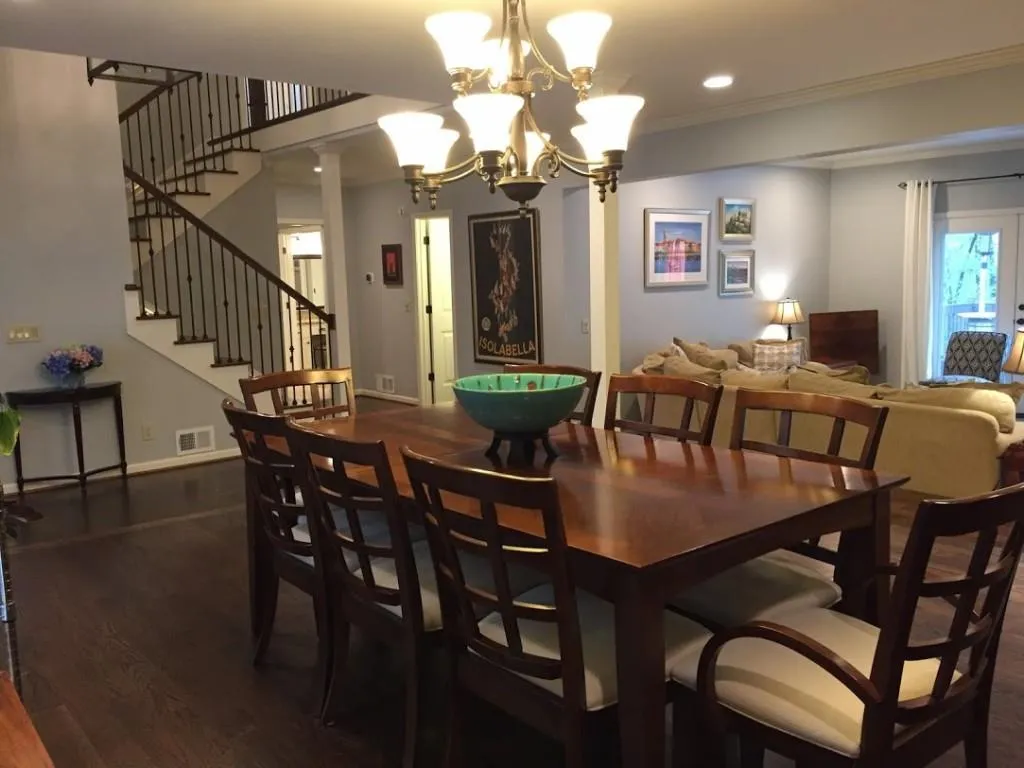 8560 Valemont Drive, Sandy Springs, Georgia 30350, 6 Bedrooms Bedrooms, ,4 BathroomsBathrooms,Residential,Sold,8560 Valemont Drive,5997175