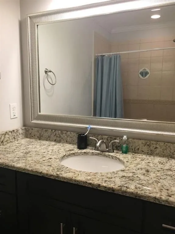 6700 Roswell Road Unit 23c, Atlanta, Georgia 30328, 2 Bedrooms Bedrooms, ,1 BathroomBathrooms,Residential,Sold,6700 Roswell Road Unit 23c,6095548