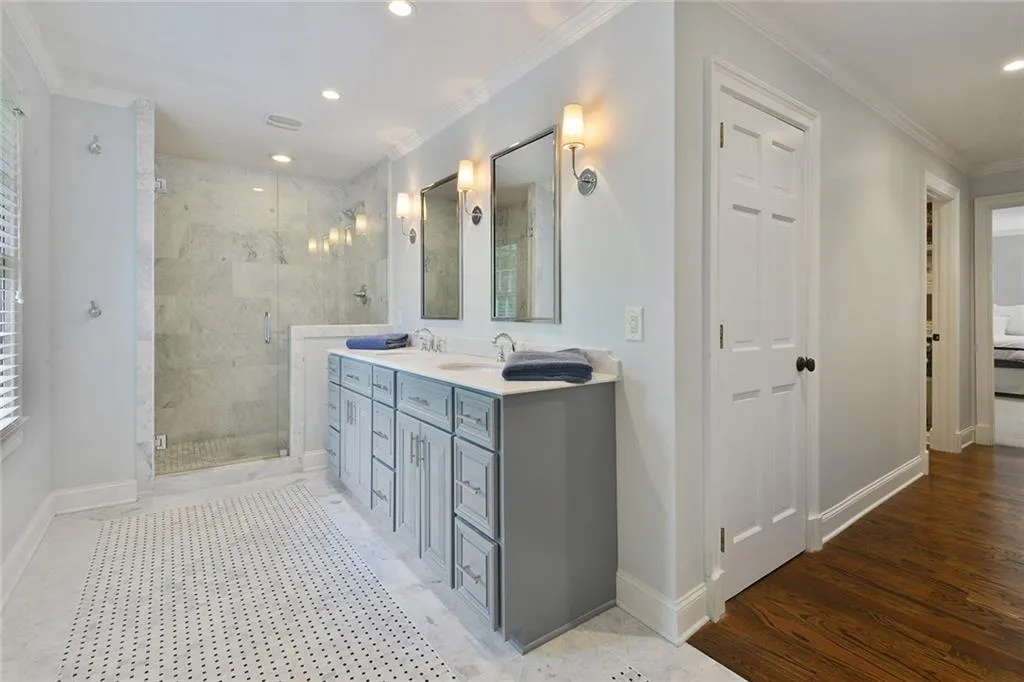 6200 Old Hickory Point, Atlanta, Georgia 30328, 5 Bedrooms Bedrooms, ,5 BathroomsBathrooms,Residential,Sold,6200 Old Hickory Point,6567715