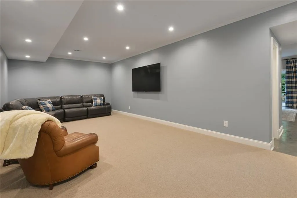 6200 Old Hickory Point, Atlanta, Georgia 30328, 5 Bedrooms Bedrooms, ,5 BathroomsBathrooms,Residential,Sold,6200 Old Hickory Point,6567715