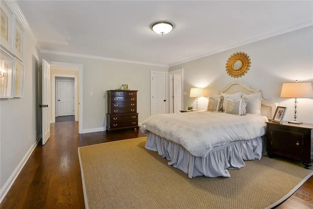 6200 Old Hickory Point, Atlanta, Georgia 30328, 5 Bedrooms Bedrooms, ,5 BathroomsBathrooms,Residential,Sold,6200 Old Hickory Point,6567715