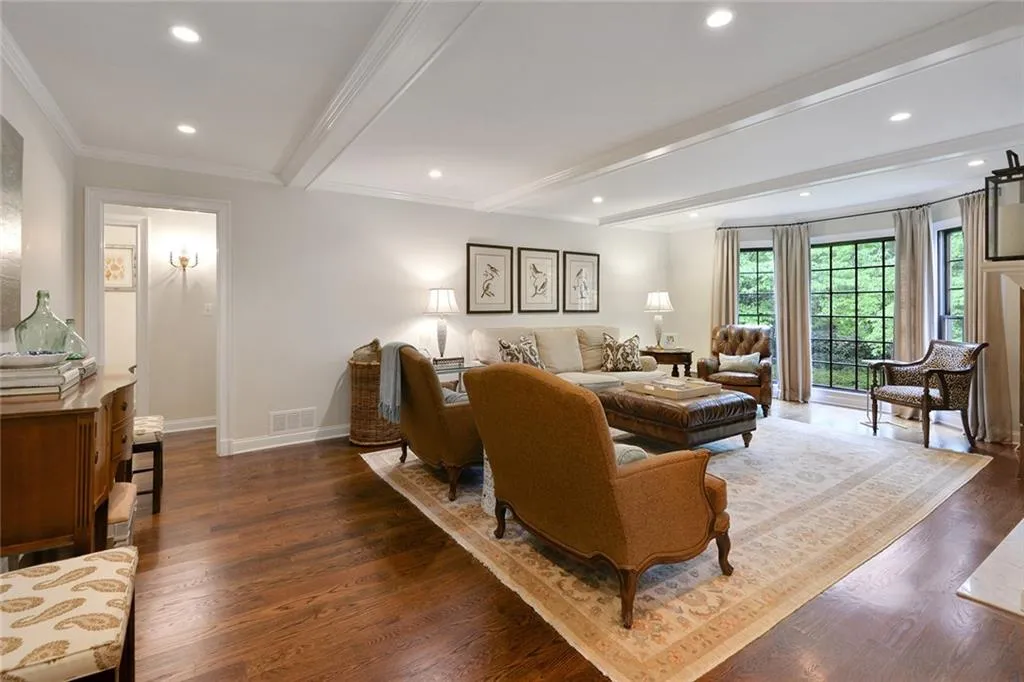 6200 Old Hickory Point, Atlanta, Georgia 30328, 5 Bedrooms Bedrooms, ,5 BathroomsBathrooms,Residential,Sold,6200 Old Hickory Point,6567715