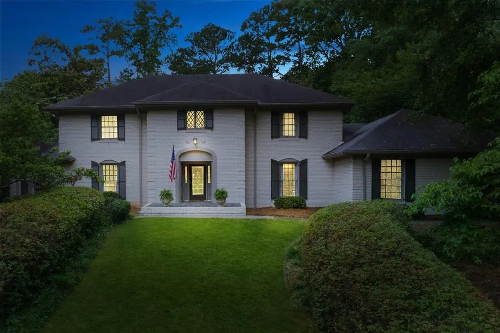 6200 Old Hickory Point, Atlanta, Georgia 30328, 5 Bedrooms Bedrooms, ,5 BathroomsBathrooms,Residential,Sold,6200 Old Hickory Point,6567715