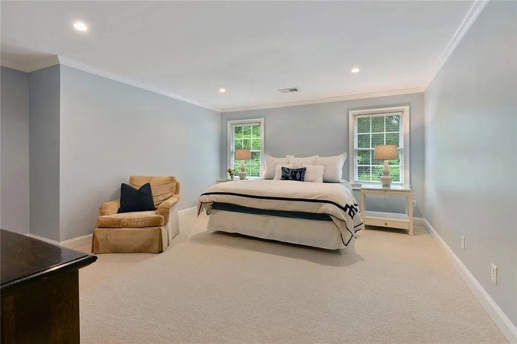 6200 Old Hickory Point, Atlanta, Georgia 30328, 5 Bedrooms Bedrooms, ,5 BathroomsBathrooms,Residential,Sold,6200 Old Hickory Point,6567715